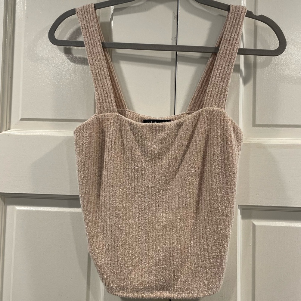 Lulus cropped tank top